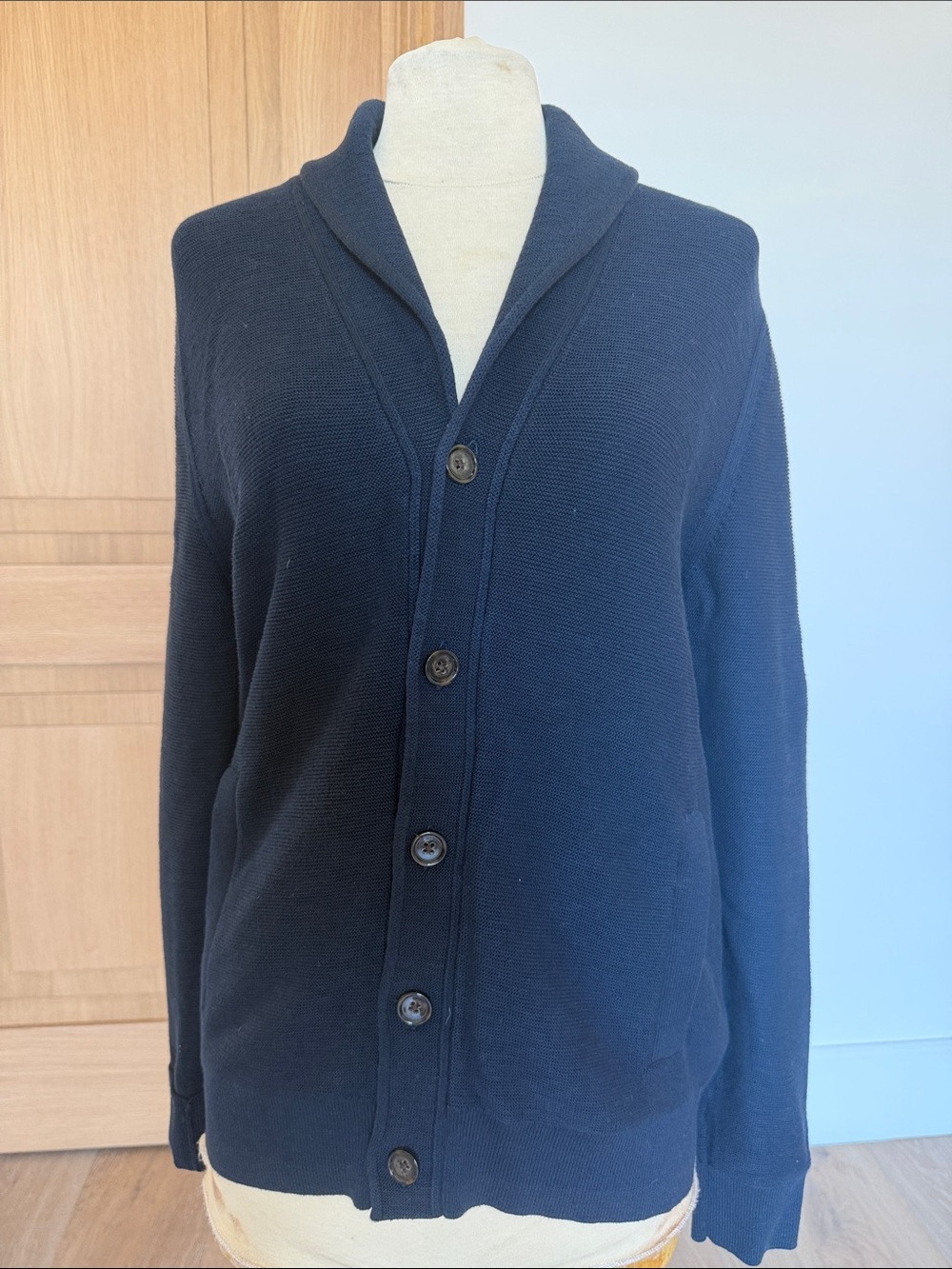 Banana Republic Women’s Navy Collar Cardigan w/pockets